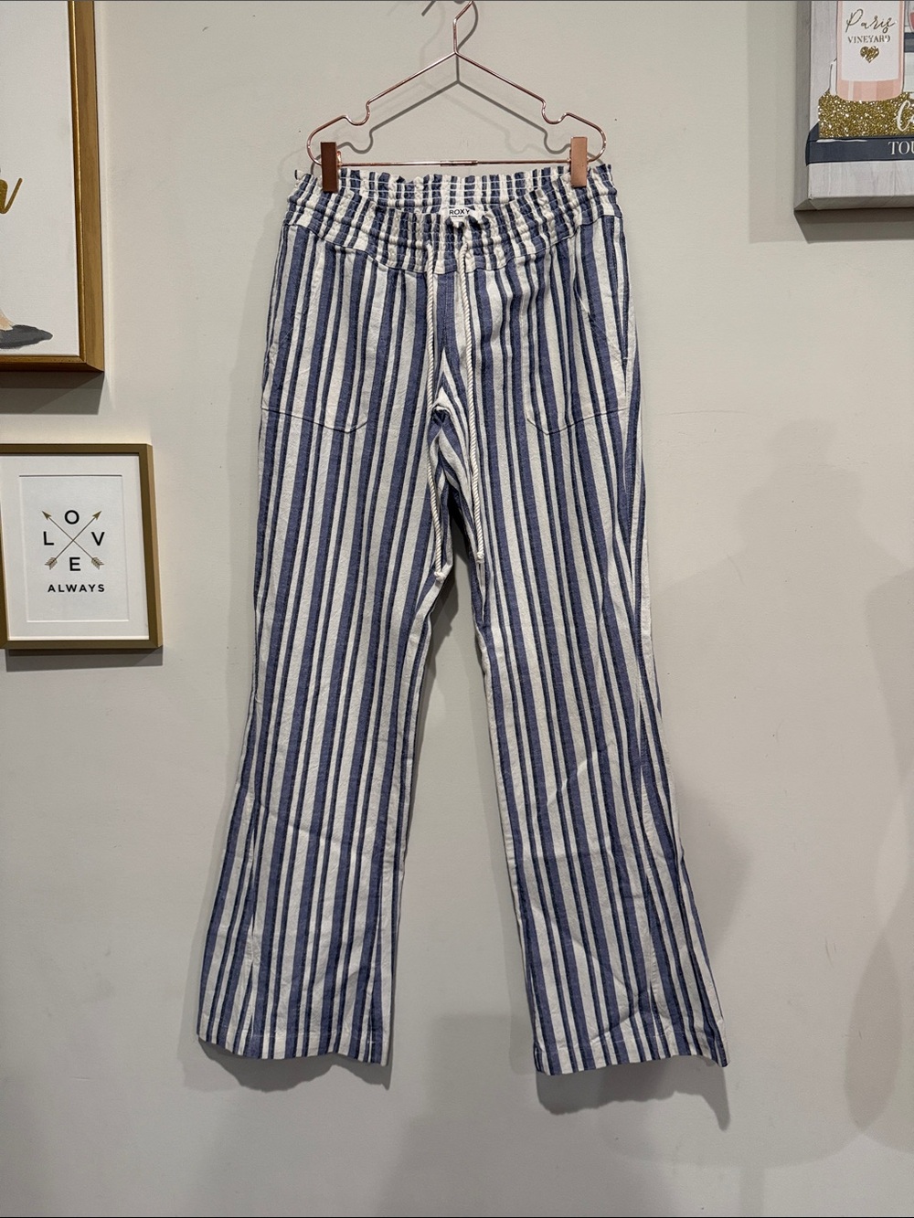 Roxy Blue and White Striped Drawstring Wide-Leg beach Pants.